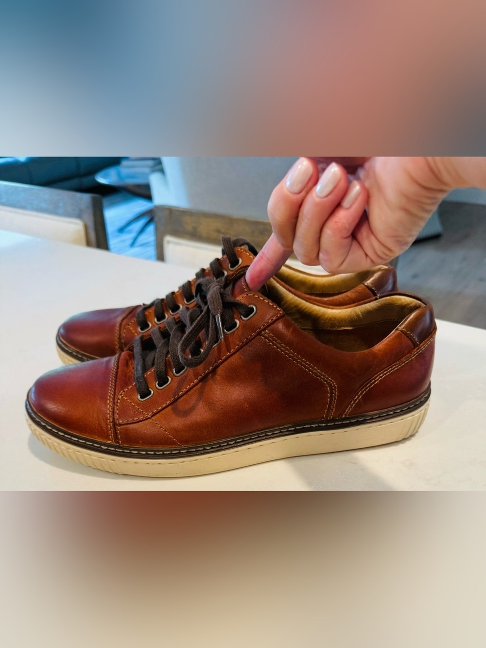 Johnston & Murphy Leather Sneaker Sz 8.5